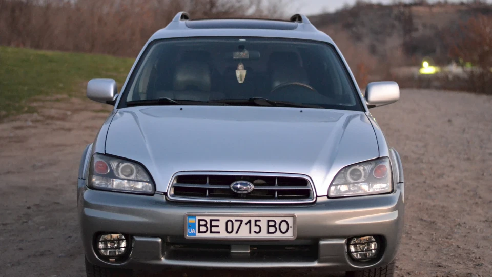 Subaru Outback трилітровий пилосос 5