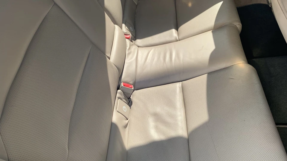 Subaru Outback White bomb 2.5XT 3