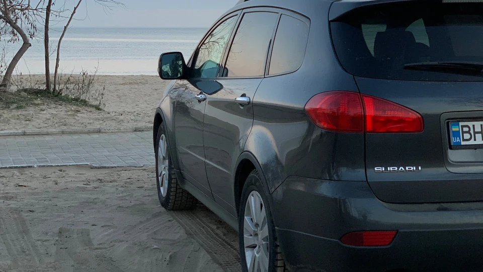 Subaru Tribeca W10 - Лютий Кросовер 4