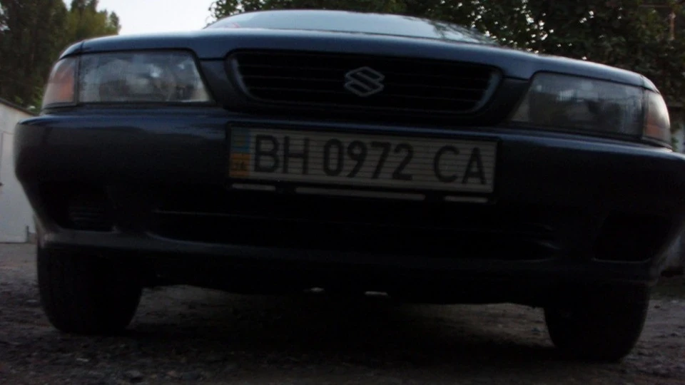 Suzuki Baleno Мокрий асфальт 3