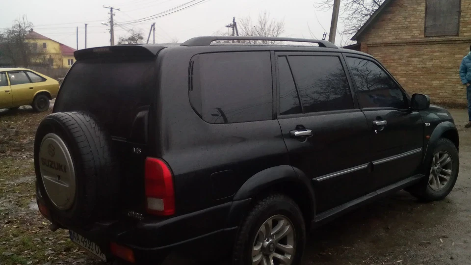 Suzuki Grand Vitara XL7 3