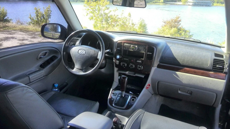 Suzuki Grand Vitara XL7 2.7 V6 2