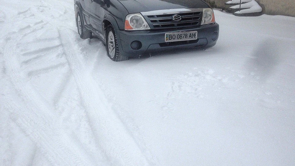 Suzuki Grand Vitara XL7 Suzuki 2.7 Banditka 4