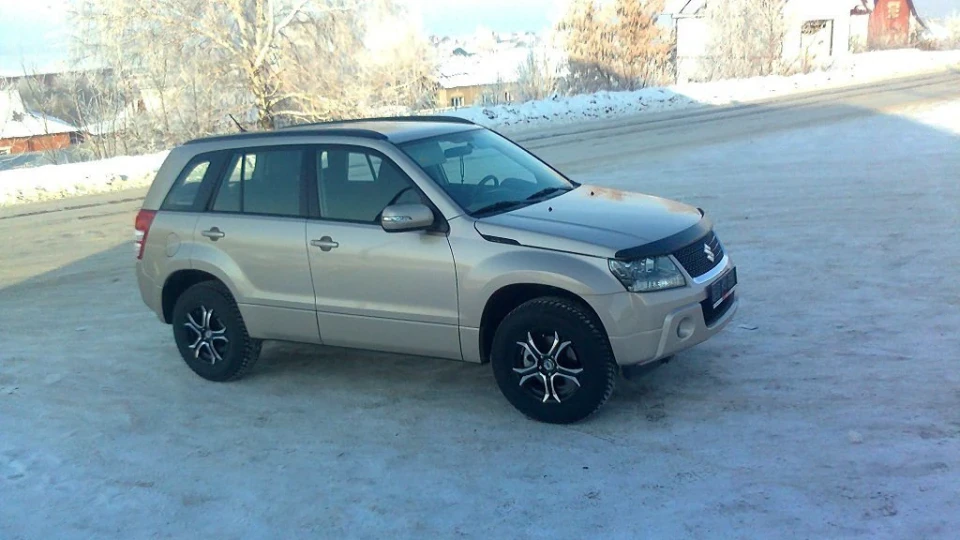 Suzuki Grand Vitara 2
