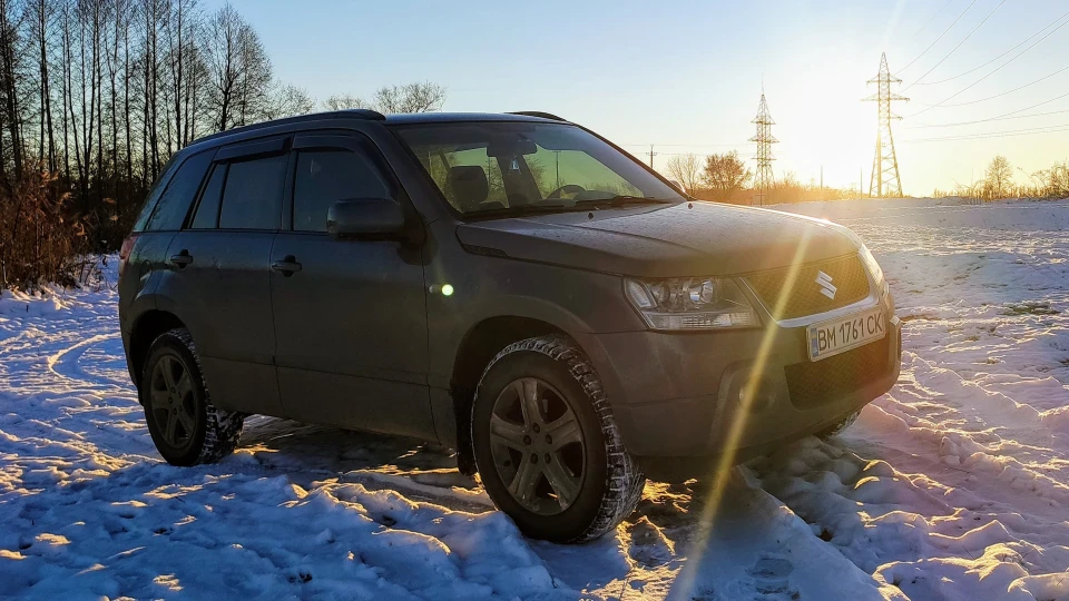 Suzuki Grand Vitara _01d_gRay_0rC_