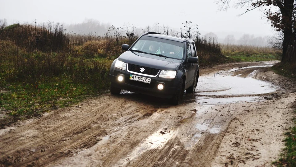 Suzuki Grand Vitara 2.0 АТ Сюзі