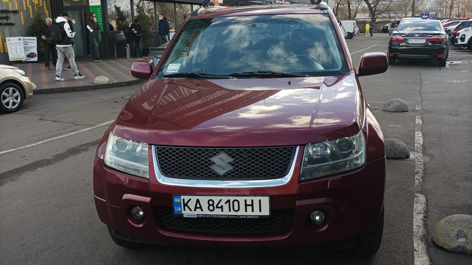 Suzuki Grand Vitara 2.0 ат