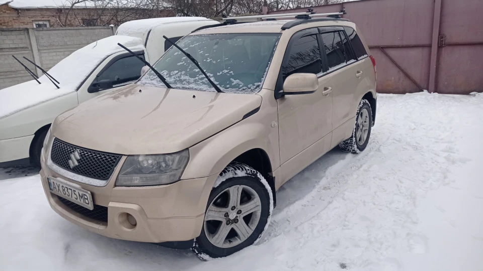 Suzuki Grand Vitara 2.0