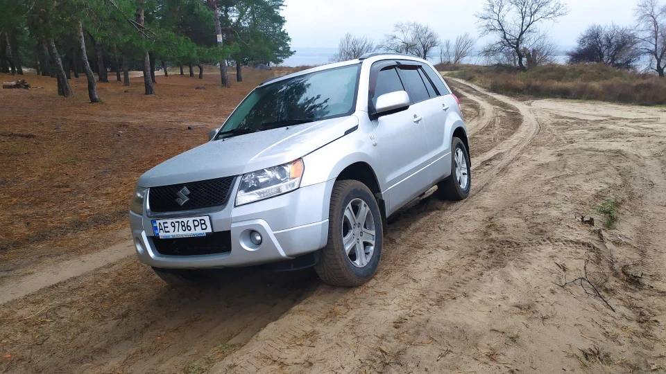 Suzuki Grand Vitara 2.7 V6
