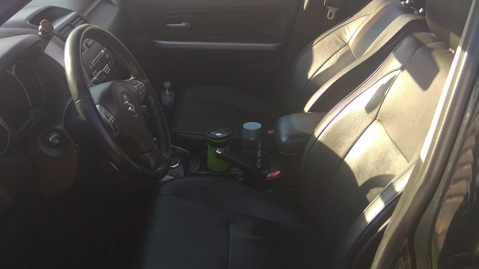 Suzuki Grand Vitara FURY 4
