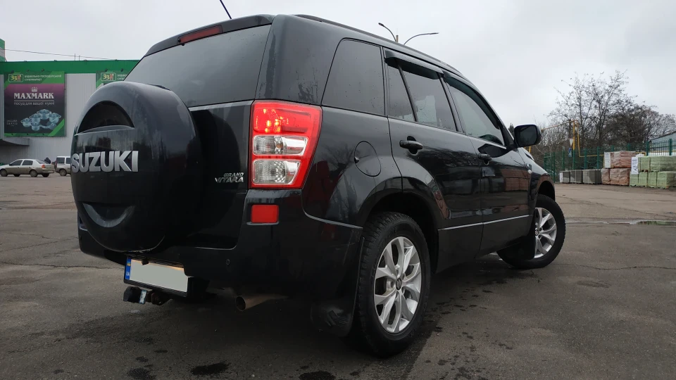 Suzuki Grand Vitara Modest Samurai 3