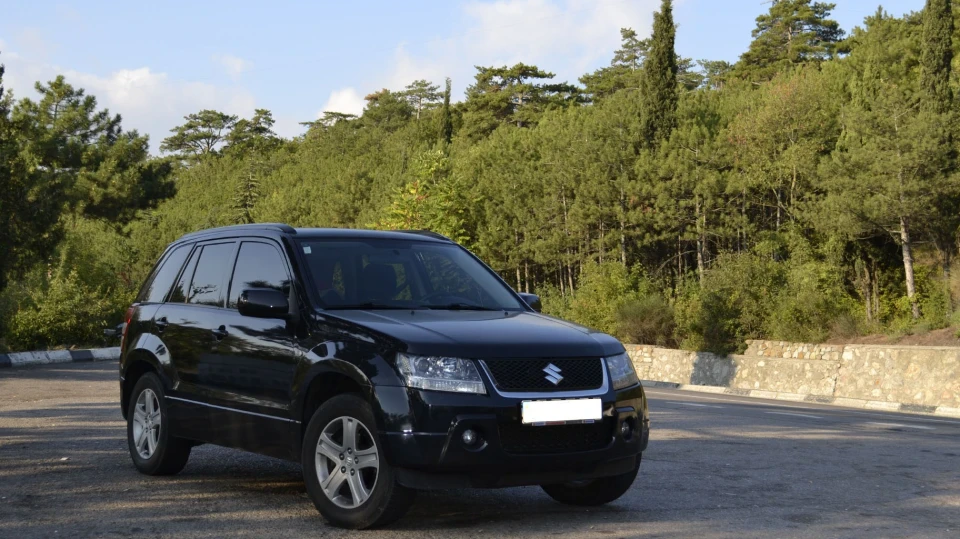 Suzuki Grand Vitara SUZI 5