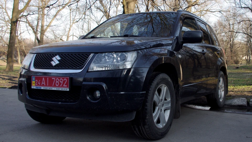 Suzuki Grand Vitara -Темна Сьюзі - 4
