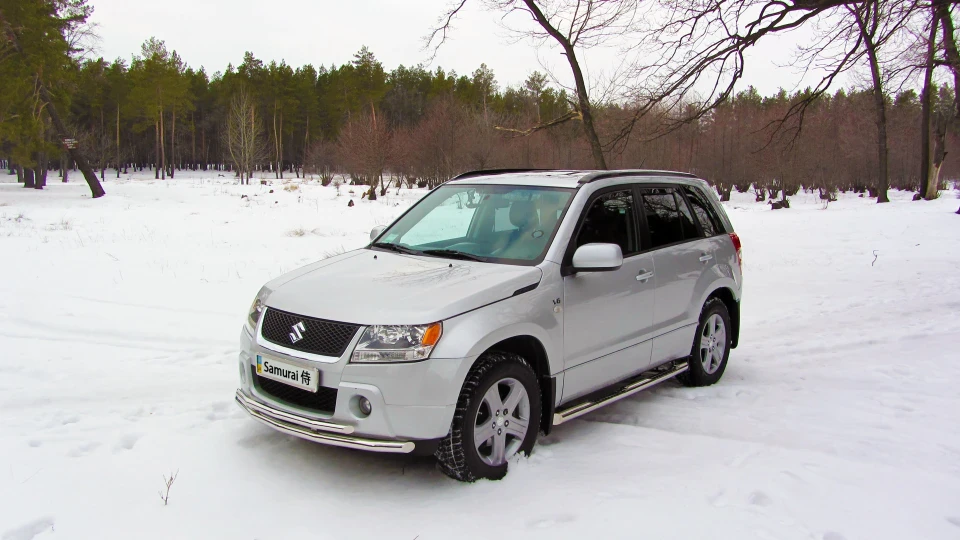 Suzuki Grand Vitara V6 2.7 Full Samurai 侍 4