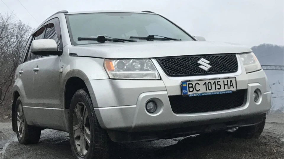 Suzuki Grand Vitara v6 2.7