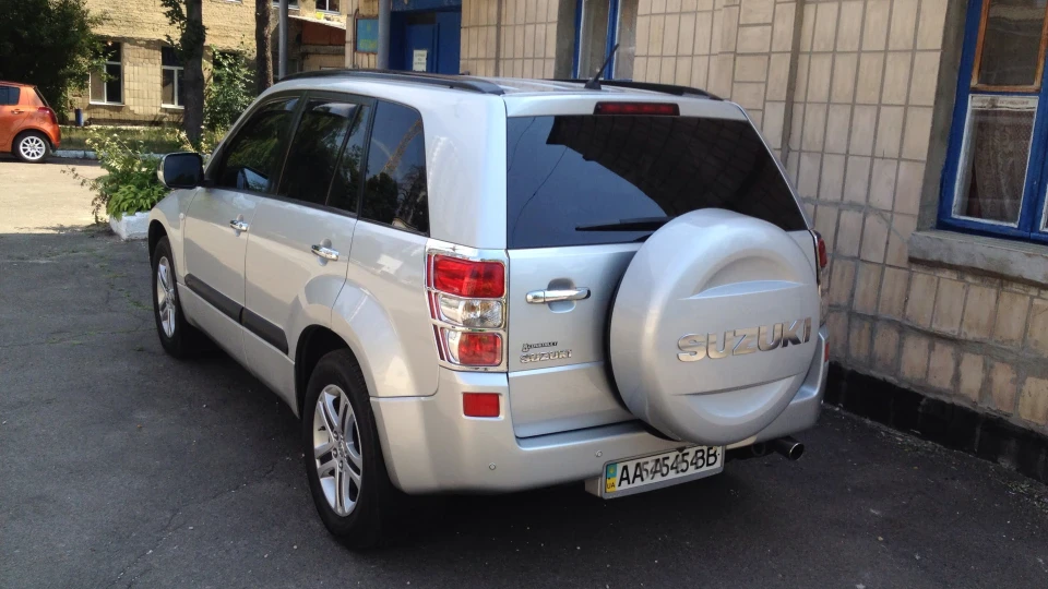 Suzuki Grand Vitara ЗюЗюКа )