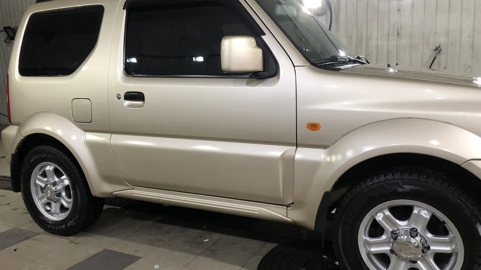 Suzuki Jimny 3