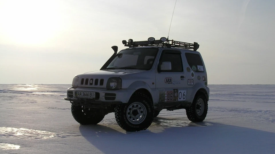Suzuki Jimny Маленький проходимец) 4