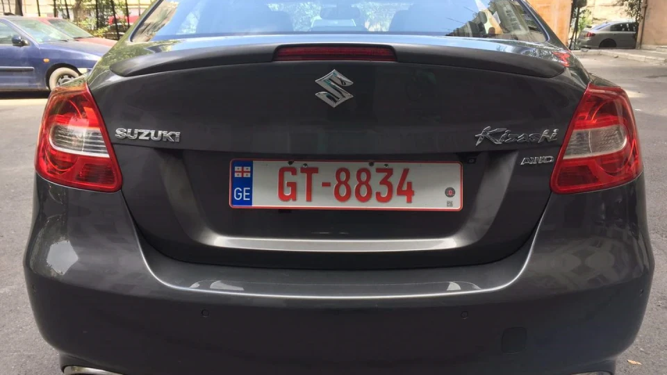 Suzuki Kizashi 4