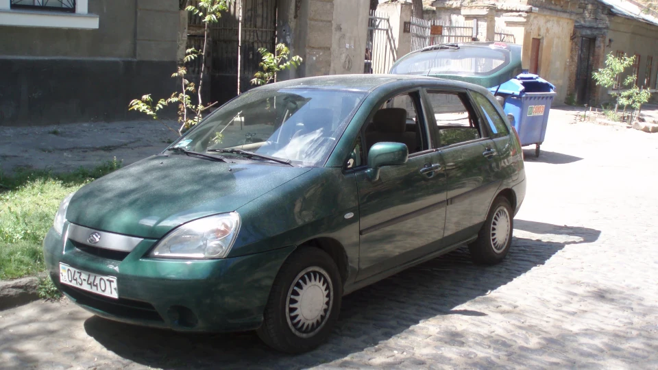 Suzuki Liana 2