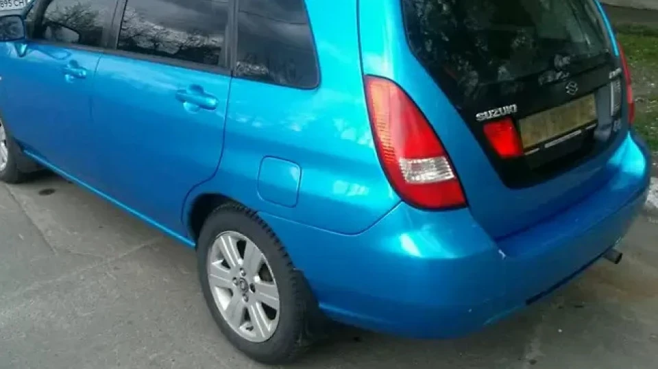 Suzuki Liana