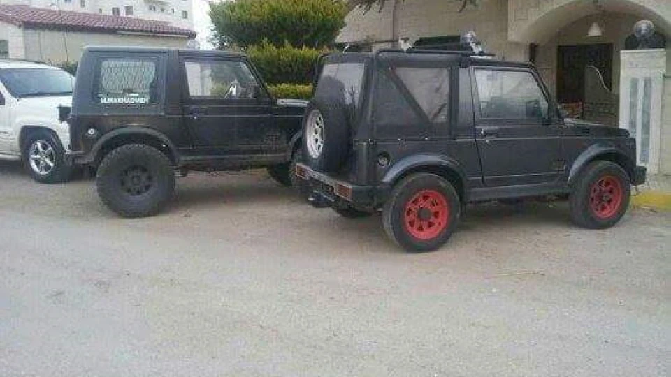 Suzuki Samurai 4