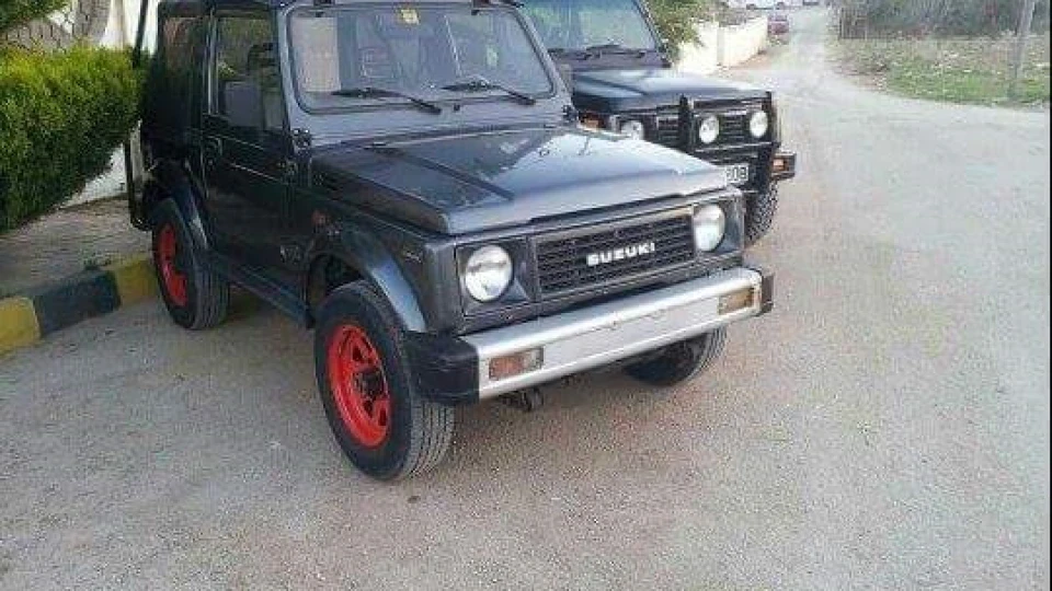 Suzuki Samurai 5