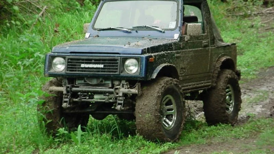 Suzuki Samurai 2