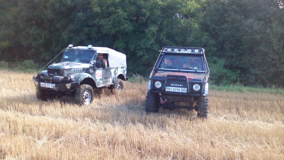 Suzuki Samurai 5