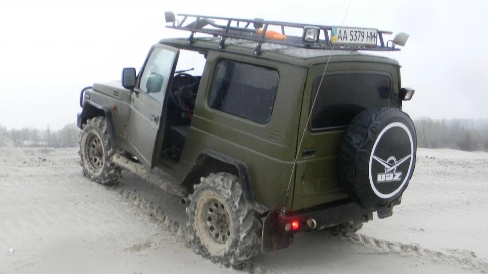 Suzuki Samurai ╬ 3