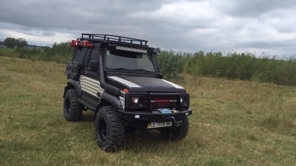 Suzuki Samurai ЧОРНИЙ МАТ