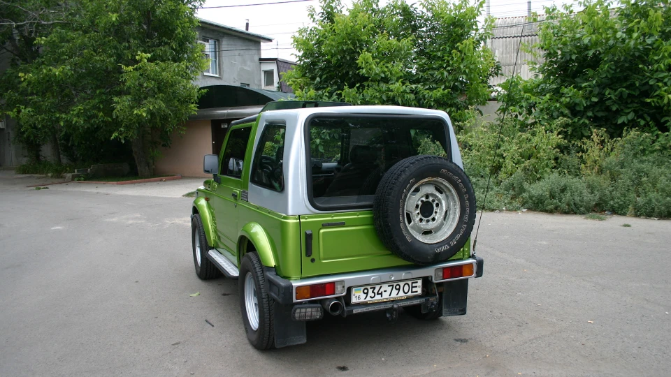 Suzuki Samurai - танки бруду не бояться 3
