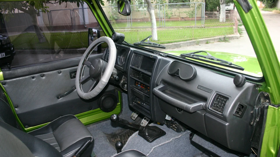 Suzuki Samurai - танки бруду не бояться 5