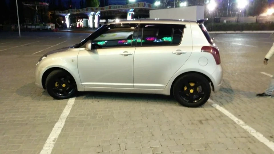 Suzuki Swift 2