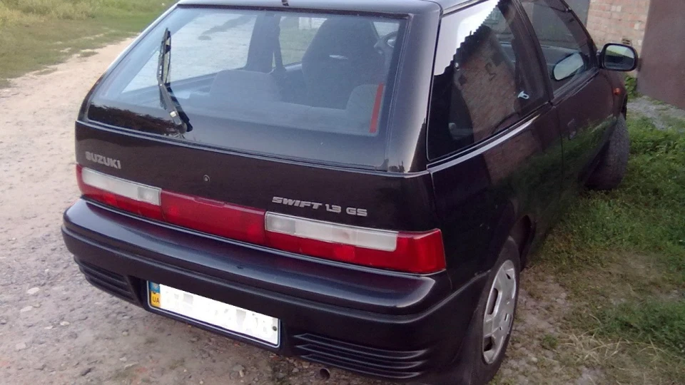 Suzuki Swift 1.3 gs 3