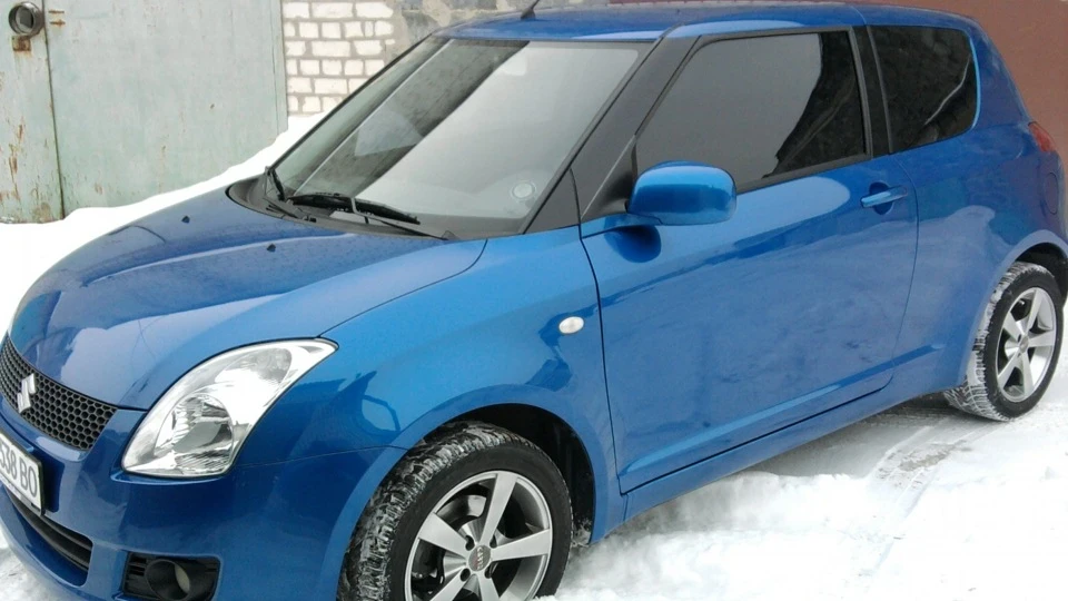 Suzuki Swift 1.3 mt 3door "Suzy" 2