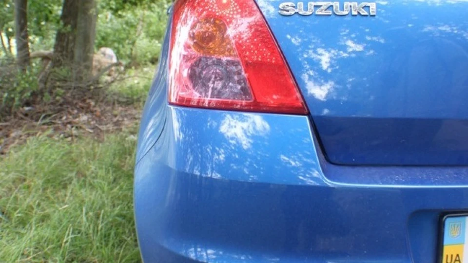 Suzuki Swift 1.3 3
