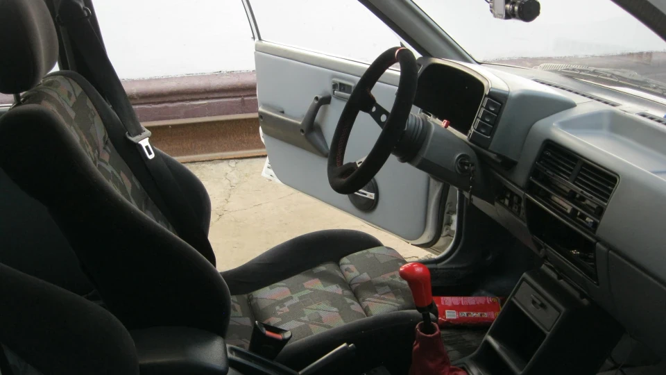 Suzuki Swift 1988 год 3