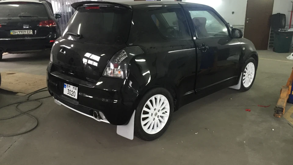 Suzuki Swift 2 спорту один з турбіною