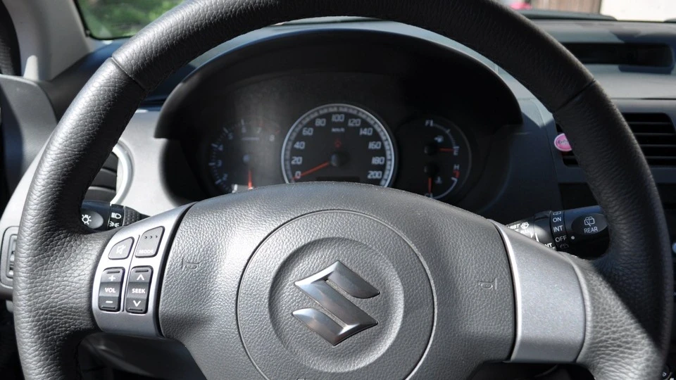 Suzuki Swift black 4