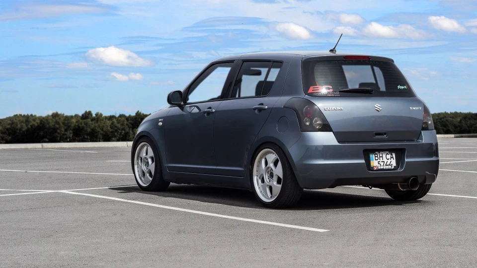 Suzuki Swift Гучний Вжик =) 2
