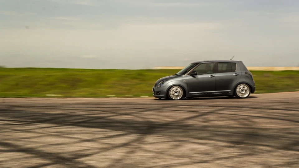 Suzuki Swift Гучний Вжик =) 4