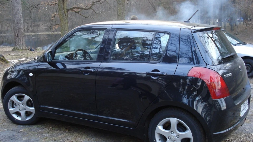 Suzuki Swift сумний віслюк 2