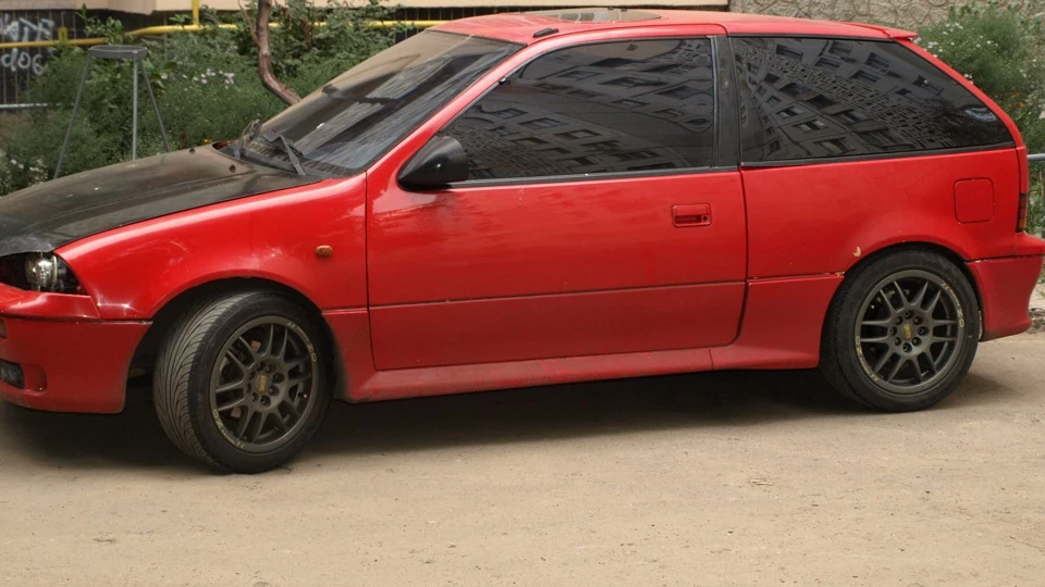 Suzuki Swift GTi 4