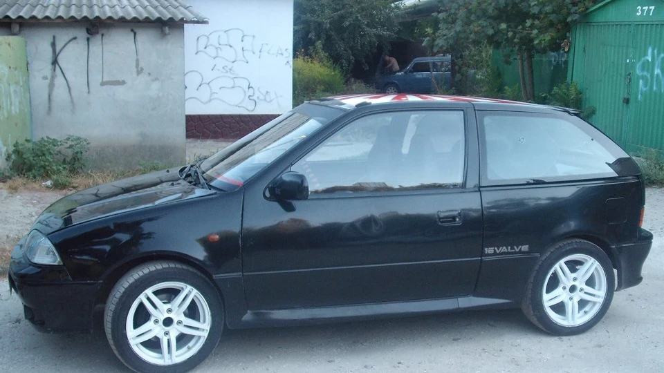 Suzuki Swift GTi 5