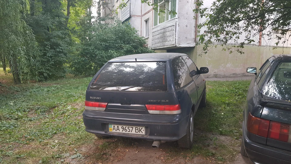 Suzuki Swift Пожежник палива. 2