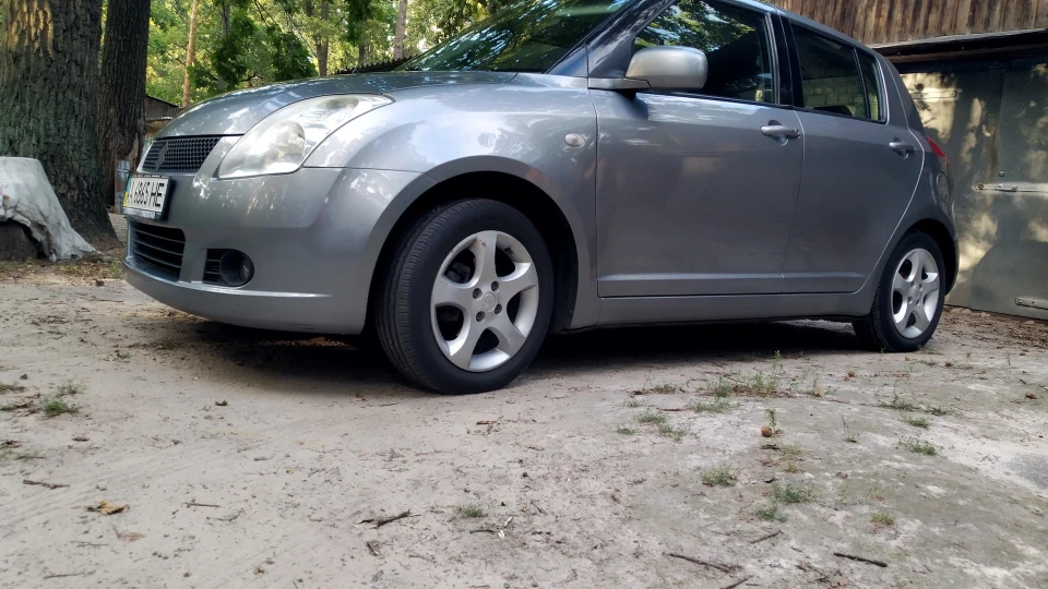 Suzuki Swift Робот
