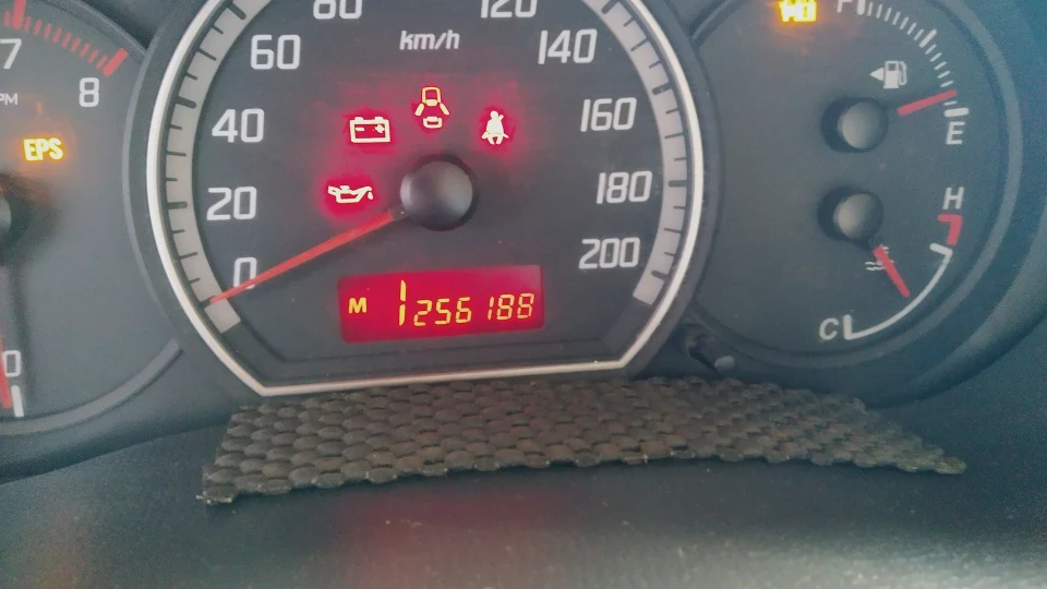 Suzuki Swift Робот 4
