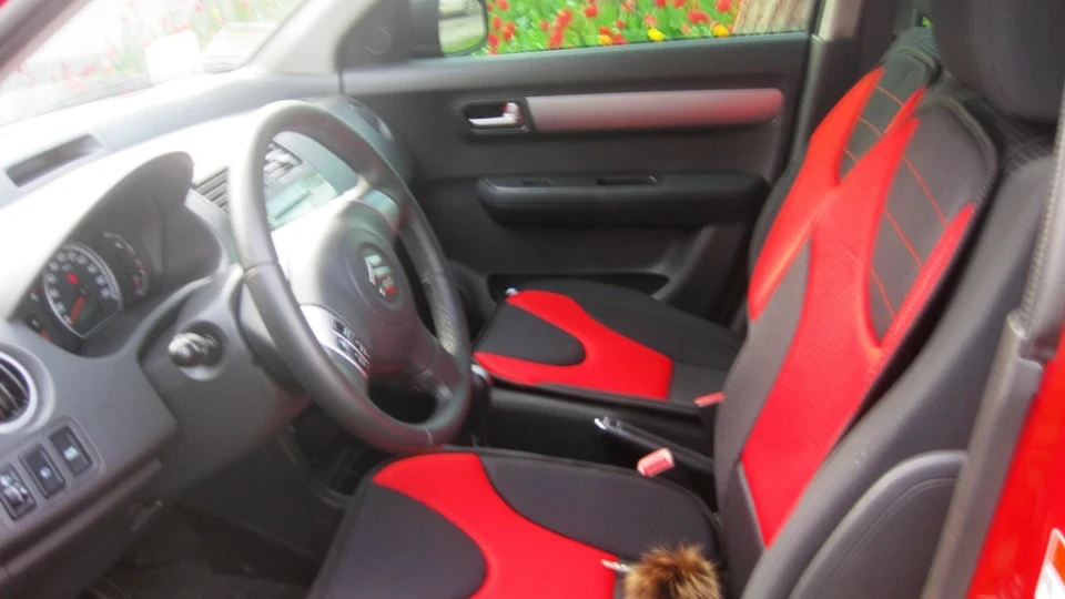 Suzuki Swift Сюзик 2