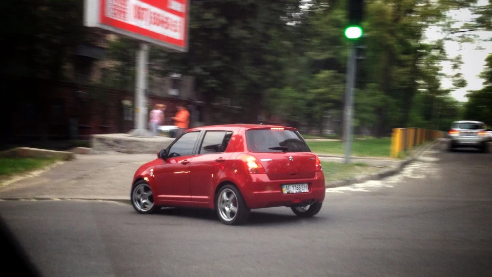 Suzuki Swift Swi-сток